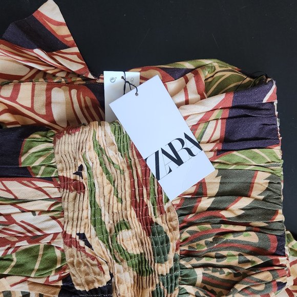 NWT ZARA Linen Blend Green Beige Black Smocked Ruffled Top - Picture 8 of 8